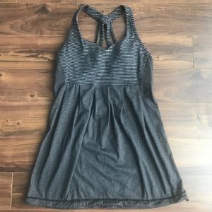 EUC Lululemon Power Technique tank size 6